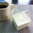 لیوان فانتزی شیشه ای طرح پاکت شیر